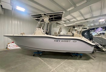2024 Key West 219 FS Solid Manta Boat